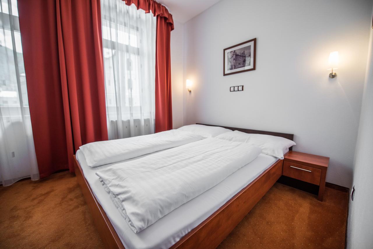 Garni Hotel Praha Trenčianske Teplice Exteriör bild