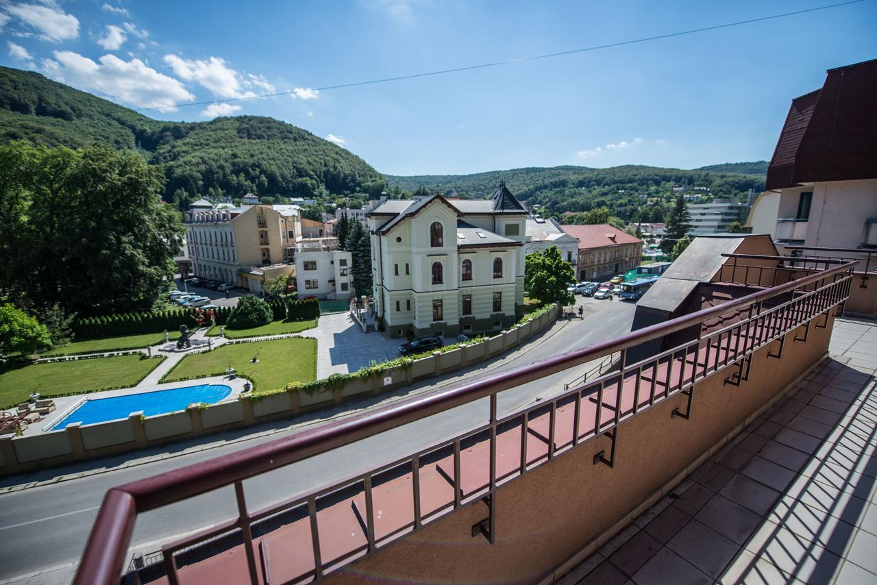 Garni Hotel Praha Trenčianske Teplice Exteriör bild