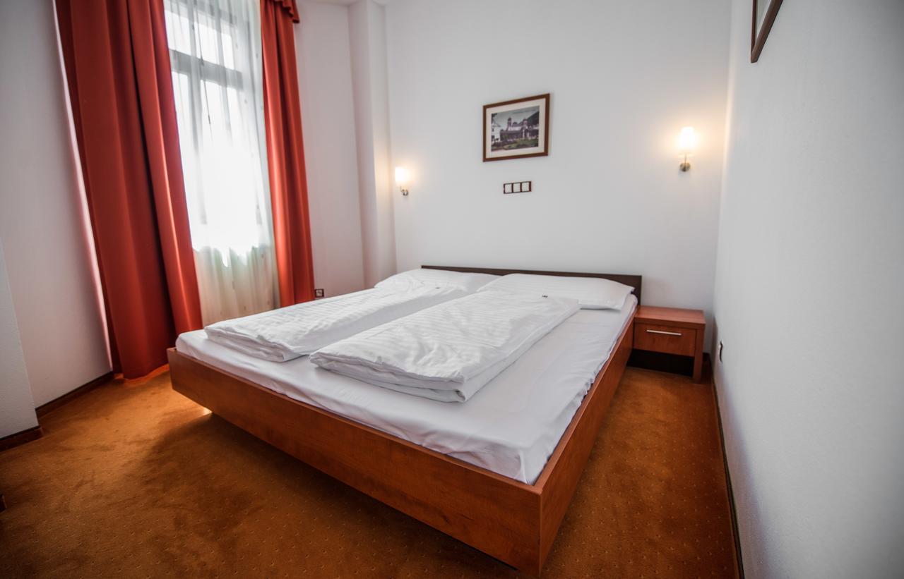 Garni Hotel Praha Trenčianske Teplice Exteriör bild