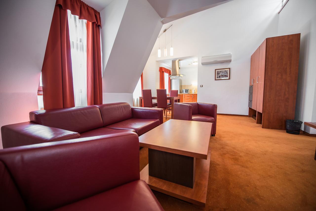 Garni Hotel Praha Trenčianske Teplice Exteriör bild