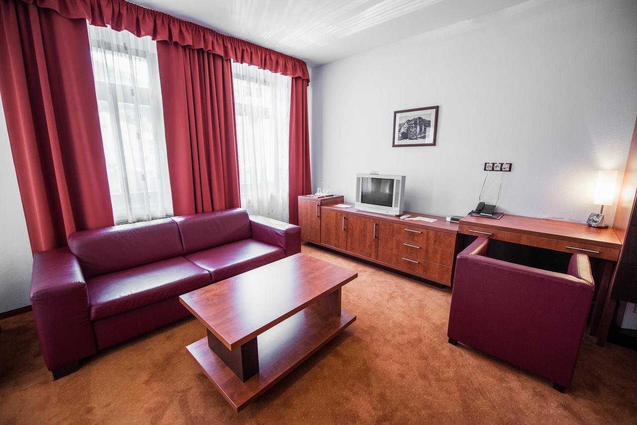 Garni Hotel Praha Trenčianske Teplice Exteriör bild